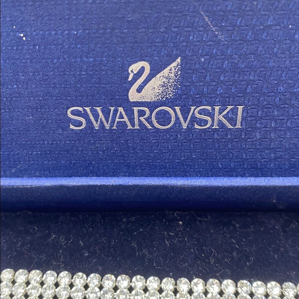 Swarovski Silver Tennis Bracelet with extender - Picture 2 of 7